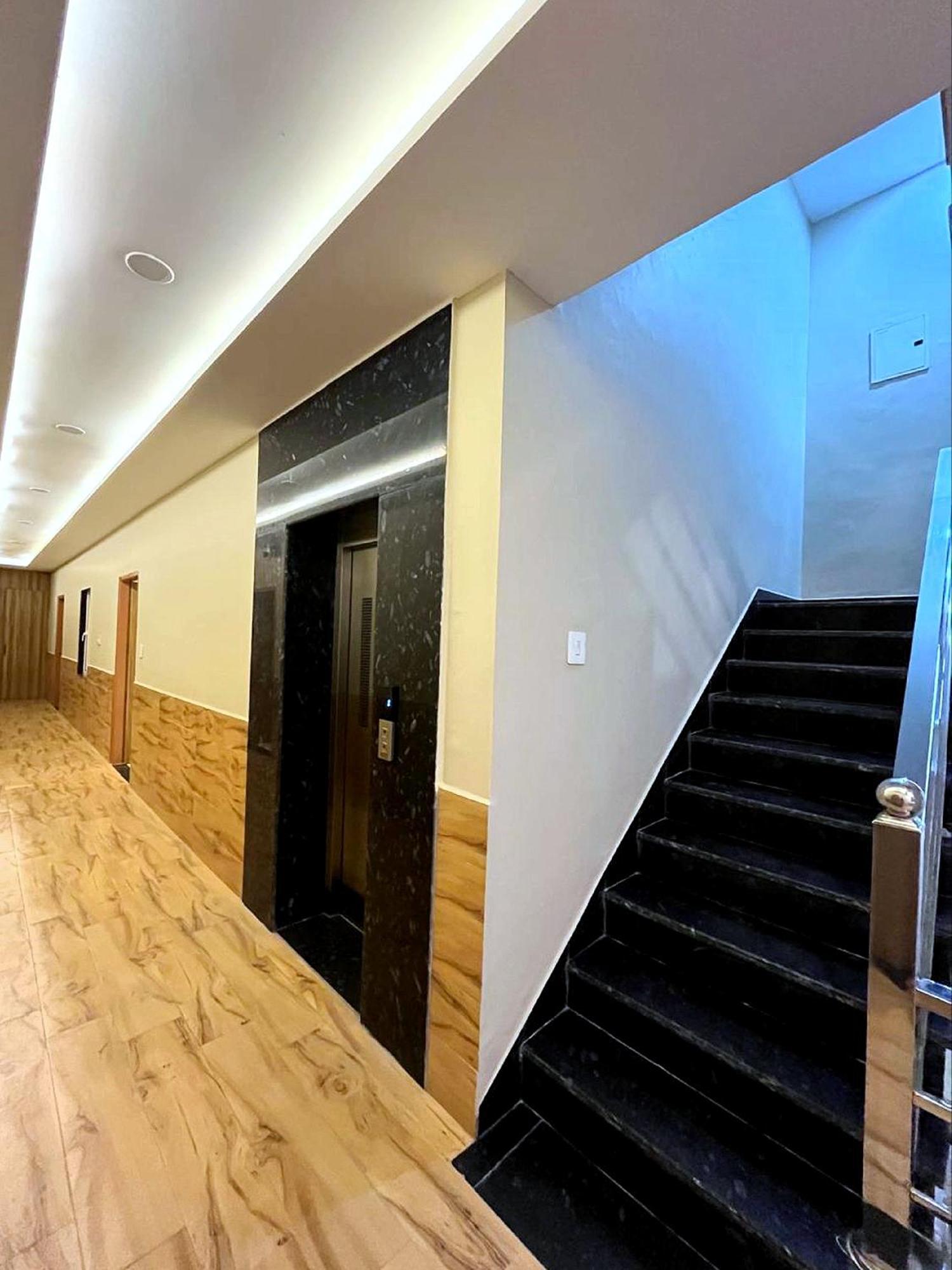 Hotel Vrinda Niddhivan ! Fully Ac, Prem Mandir At Walking Distance ! Just Near The Iskcon Temple Vrindāvan Exterior foto
