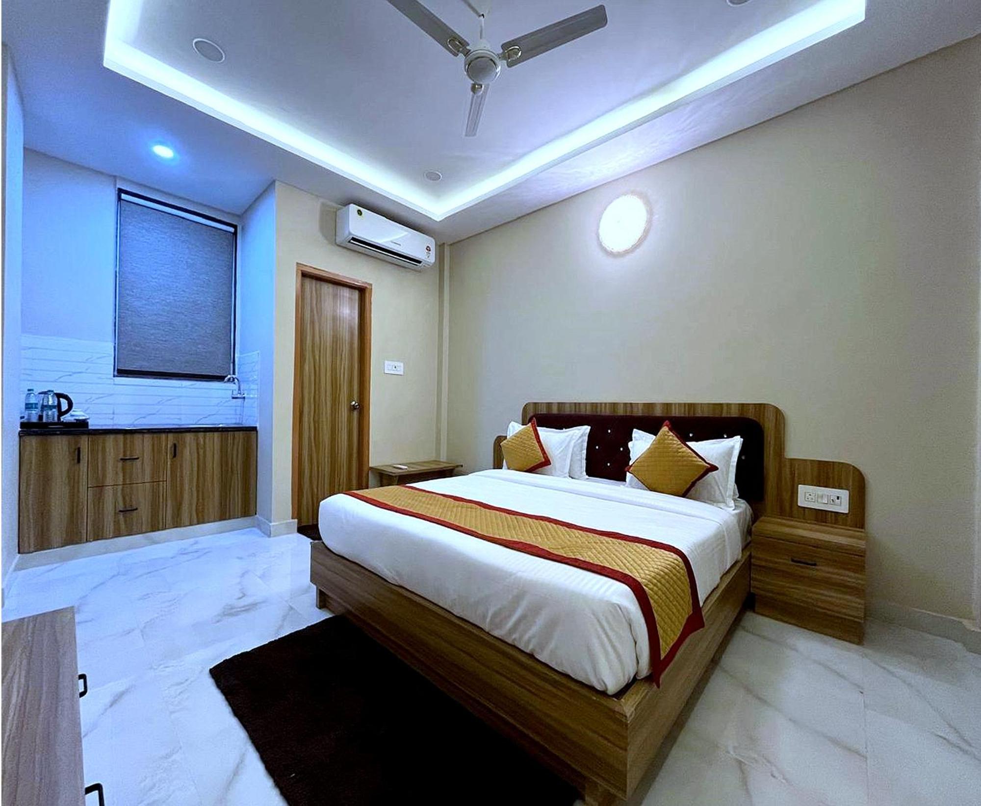Hotel Vrinda Niddhivan ! Fully Ac, Prem Mandir At Walking Distance ! Just Near The Iskcon Temple Vrindāvan Exterior foto